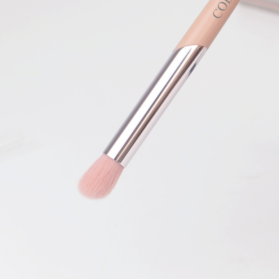 Cọ Tạo Khối Sống Mũi Đầu Tròn COLOURPOP Nose Contour Brush C206